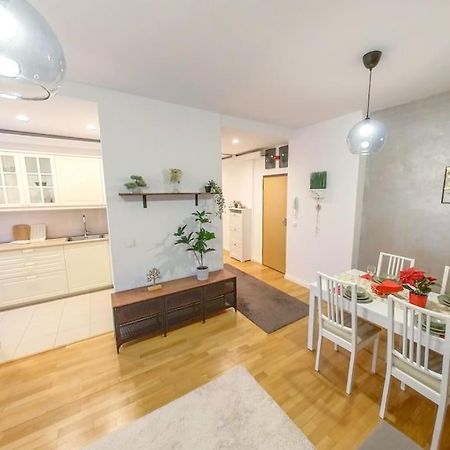 Old Town Spacious Apartment Bucureşti Eksteriør bilde