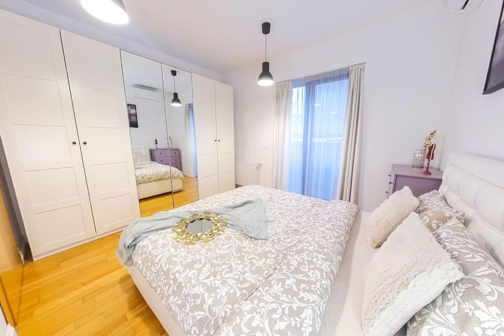 Old Town Spacious Apartment Bucureşti Eksteriør bilde