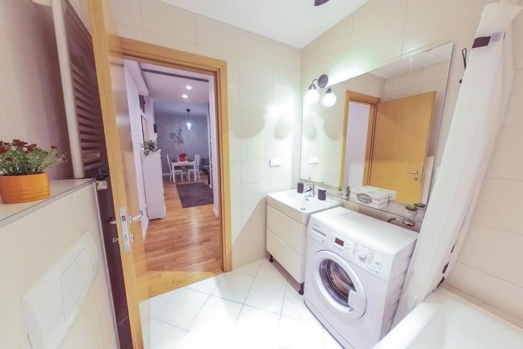 Old Town Spacious Apartment Bucureşti Eksteriør bilde