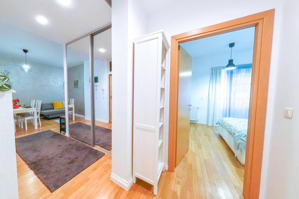 Old Town Spacious Apartment Bucureşti Eksteriør bilde